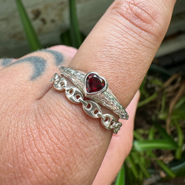 Red Garnet Textured Heart | Ring