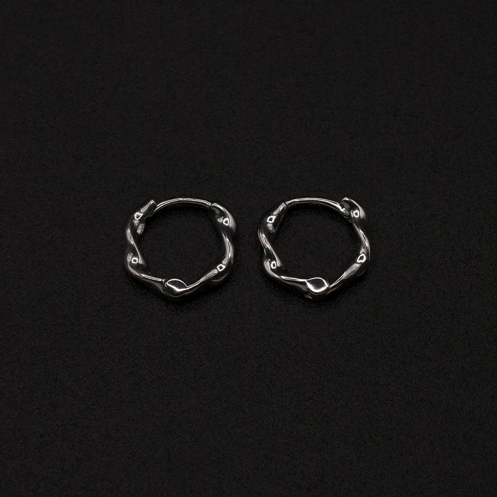 Mini Swirl Huggie Hoops | Earrings