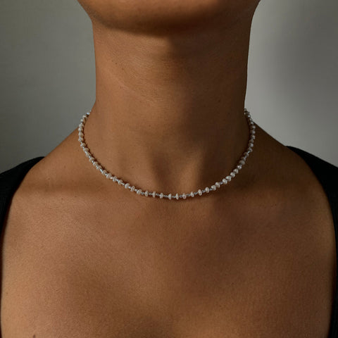 Mini Perles grises et blanches | Collier